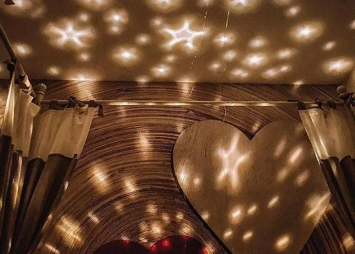 Liebesnest Am Maggiafluss